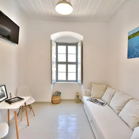 Hydra Art Aparthotel *